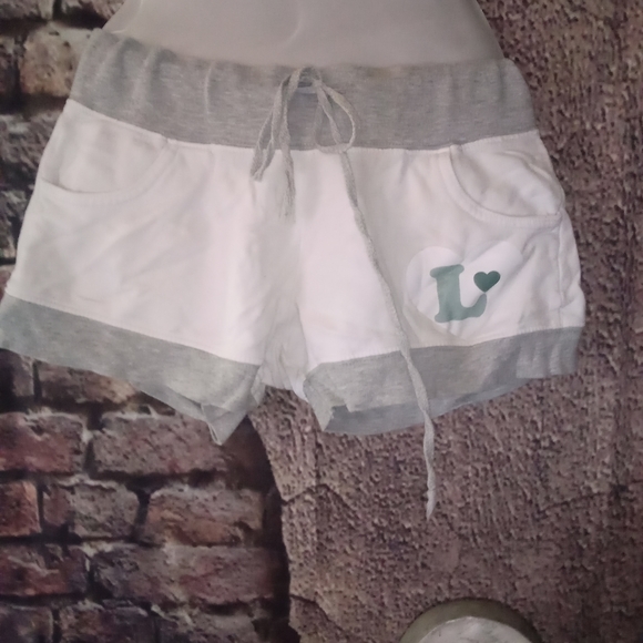Shorts - Picture 1 of 1